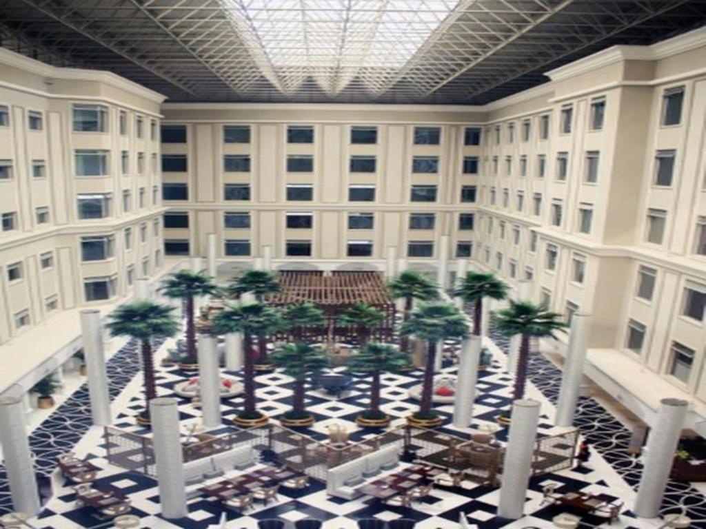 Dongfang Jianguo Hotel ווהאן מראה חיצוני תמונה