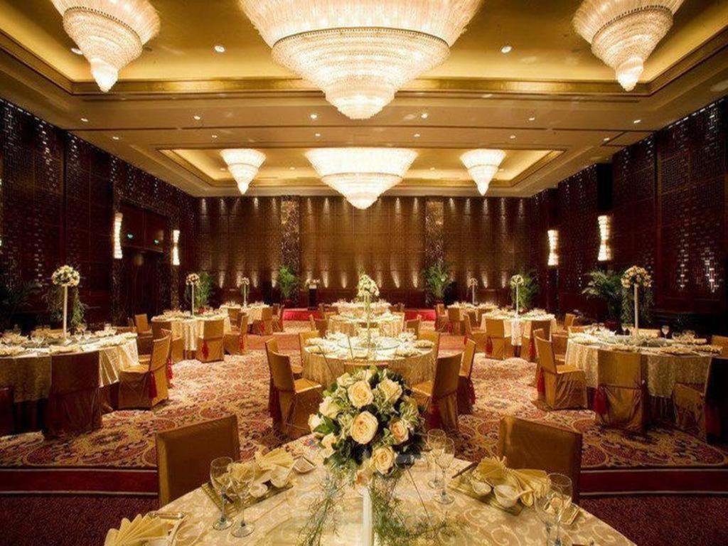 Dongfang Jianguo Hotel ווהאן מראה חיצוני תמונה