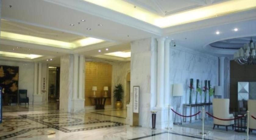 Dongfang Jianguo Hotel ווהאן מראה חיצוני תמונה