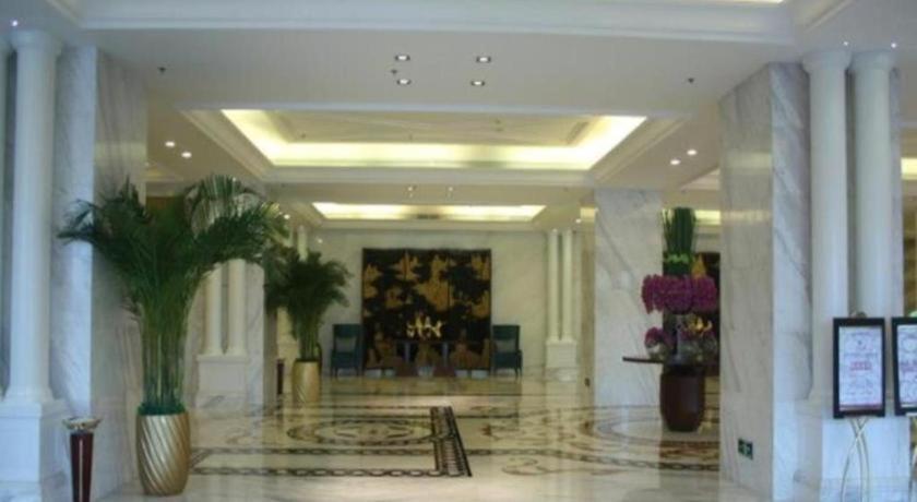 Dongfang Jianguo Hotel ווהאן מראה חיצוני תמונה