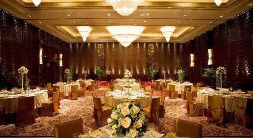 Dongfang Jianguo Hotel ווהאן מראה חיצוני תמונה